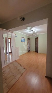 3-к квартира, 5/10 эт., 101м²