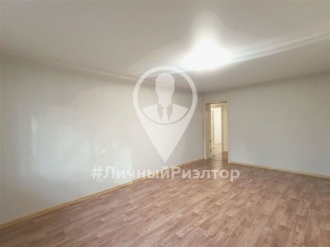 3-к квартира, 4/5 эт., 60м²